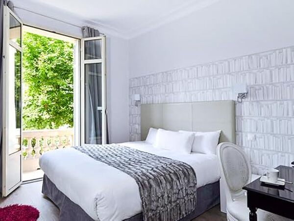 Découvrez notre test complet de la smartbox Mille et Une Nuits en Provence et offrez-vous une escapade romantique inoubliable à deux. Informations et avis sur ce coffret cadeau unique pour une expérience authentique en Provence.