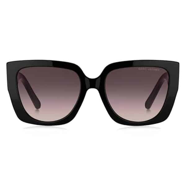 Découvrez notre analyse complète des lunettes de soleil Marc Jacobs 687/S noires : style, confort et design.